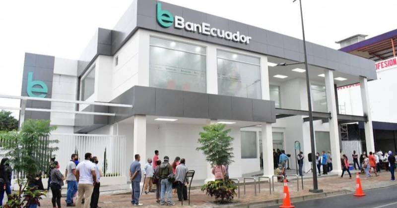 Para acceder al crédito, los interesados deben presentar copia de su cédula de identidad, papeleta de votación, y el RUC o el RIMPE / Foto: cortesía BanEcuador
