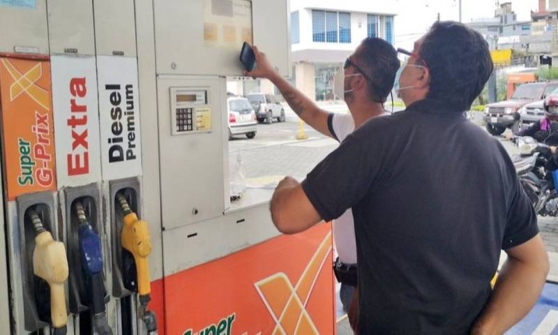 El diésel premium y las gasolinas Extra, Ecopaís y Súper bajaron de precio / Foto: cortesía