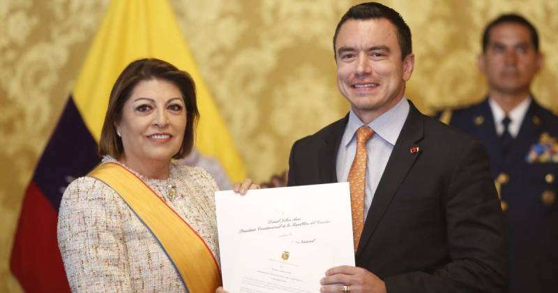 Andrade fue condecorada con la Gran Cruz de la Orden Nacional al Mérito / Foto: EFE