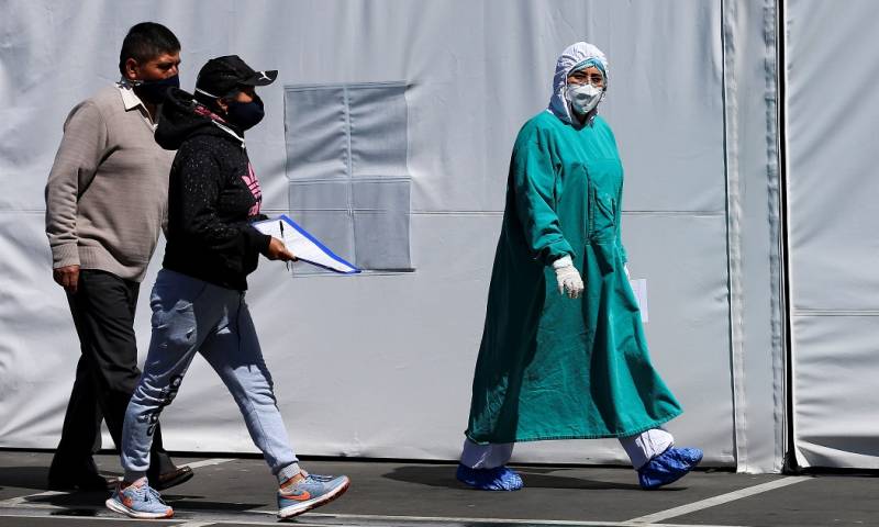 En el 2020, Ecuador registra 38.423 muertes más que en 2019. Foto: EFE