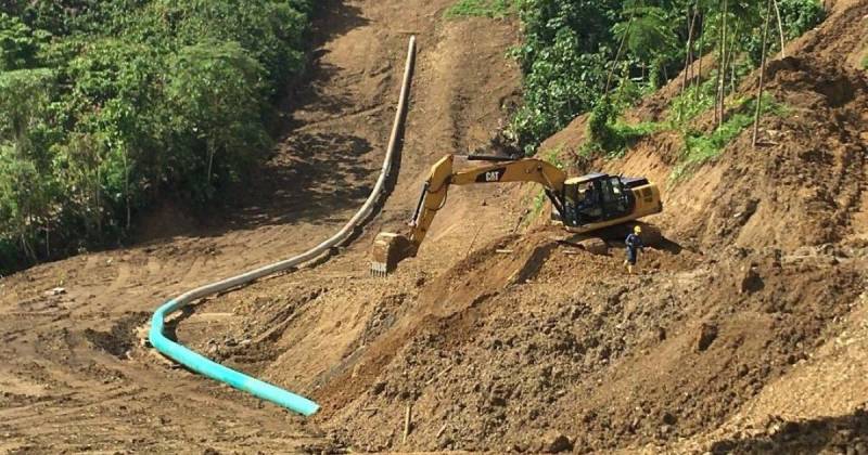  Técnicos están trabajando en el sector El Vergel / Foto: cortesía Petroecuador 