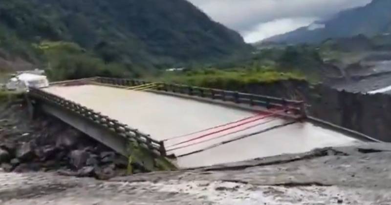 El puente sobre el río Loco está ubicado en el sector de San Carlos, cantón El Chaco / Foto: cortesía