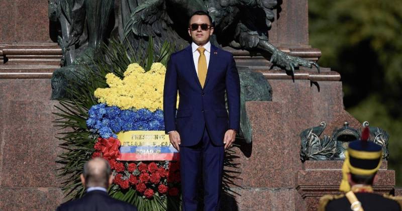 La eliminación del subsidio al diésel forma parte de los recortes implementados por el presidente Noboa para reducir el déficit fiscal / Foto: EFE