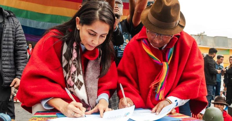 Luisa González y Pachakutik firmaron un acuerdo en las últimas elecciones / Foto: cortesía Revolución Ciudadana