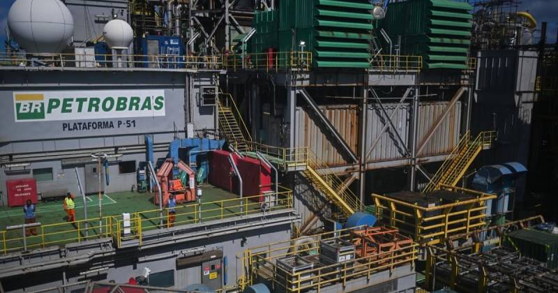 Petrobras subrayó que la decisión va en línea con su plan estratégico de largo plazo / Foto: EFE