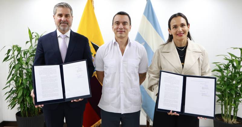 El acuerdo con la multinacional canadiense impulsará la exploración minera./ Foto: cortesía Presidencia