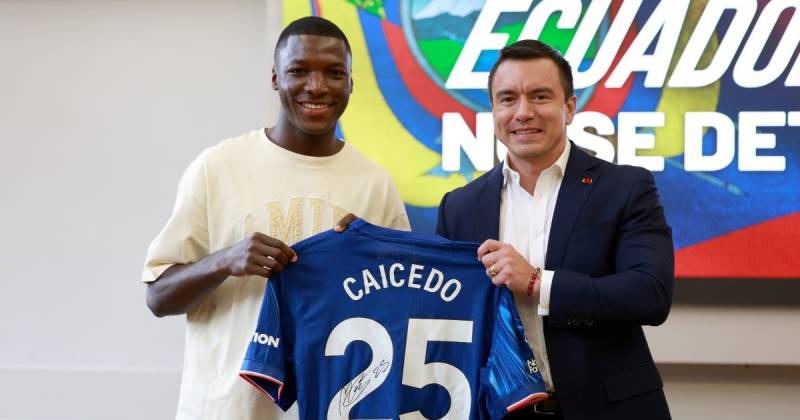 El presidente Daniel Noboa estuvo con Moisés Caicedo en Londres / Foto: cortesía Presidencia