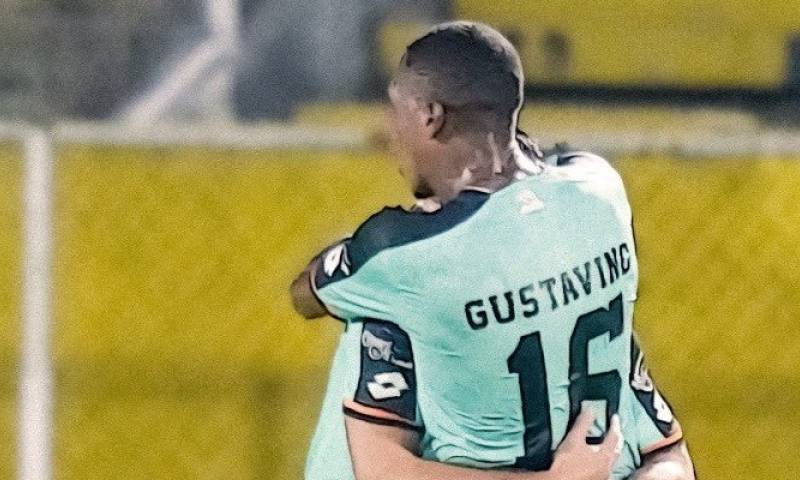 El atacante argentino Agustín Maziero protagonizó la sorpresa de la segunda jornada de la liga de Ecuador al anotar el gol del triunfo