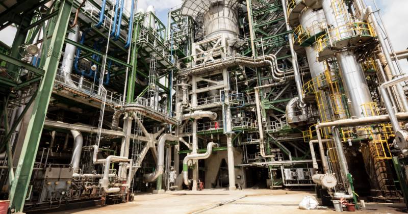 El sismo del 25 de abril provocó daños en la Refinería de Esmeraldas / Foto: cortesía Petroecuador