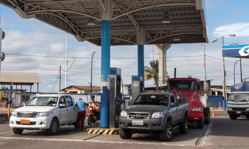 La actual Súper, de 92 octanos, está a punto de salir del mercado nacional. Será reemplazada por la nueva Súper Premium 95 / Foto: cortesía Petroecuador