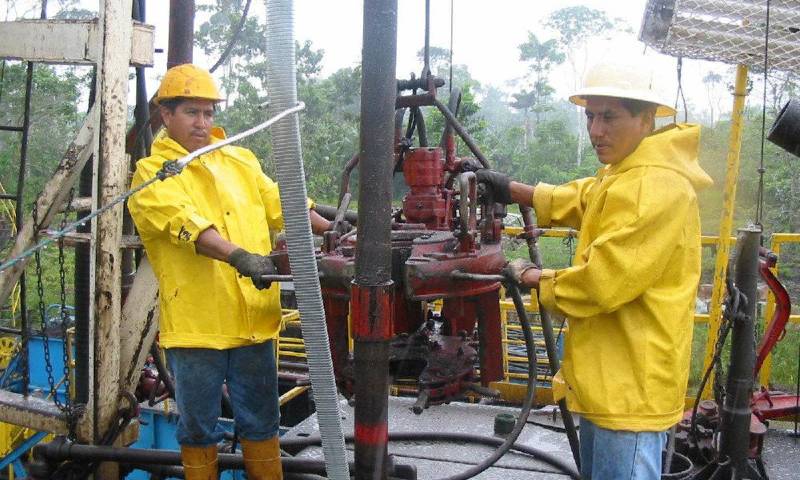 La extracción petrolera ha sido la principal entrada económica para el país.