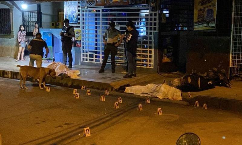 El sábado fueron asesinadas tres personas en los exteriores de una tienda de licores / Foto: cortesía
