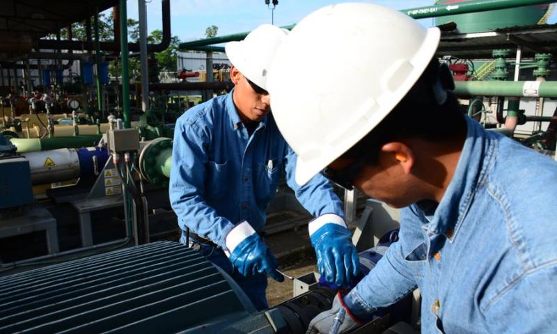 El alto precio del petróleo ha dinamizado la economía en dos provincias de la Amazonía. / Foto: Cortesía Petroecuador