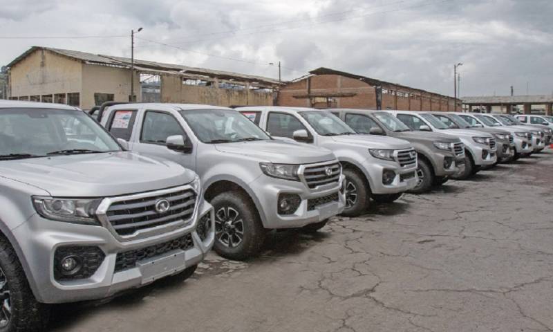 210 camionetas de Petroecuador, que estaban inutilizadas, recién serán matriculadas / Foto: cortesía Petroecuador