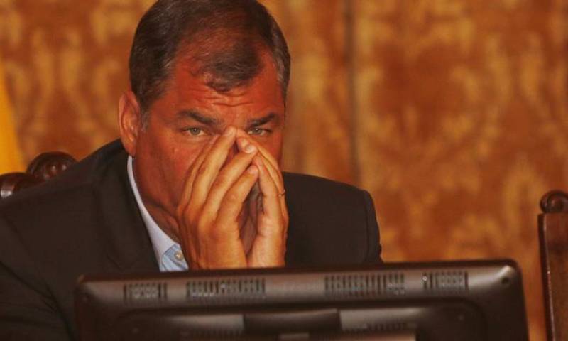 La Fiscalía inició, el martes, una investigación por el presunto delito de delincuencia organizada derivado del caso Odebrecht. El expresidente, Rafael Correa, encabeza la lista de acusados. Foto: EFE
