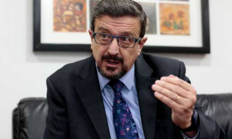 Acción. Salvador presentó la denuncia. Foto: La Hora