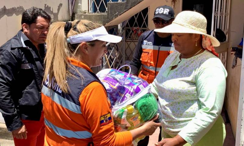 1.249 kits de asistencia humanitaria fueron entregados a personas afectadas por las lluvias / Foto: cortesía Secretaría de Gestión de Riesgos Foto:
