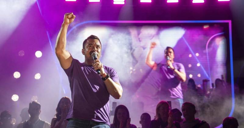 Noboa volvió a participar en la campaña electoral sin pedir licencia del cargo / Foto: EFE