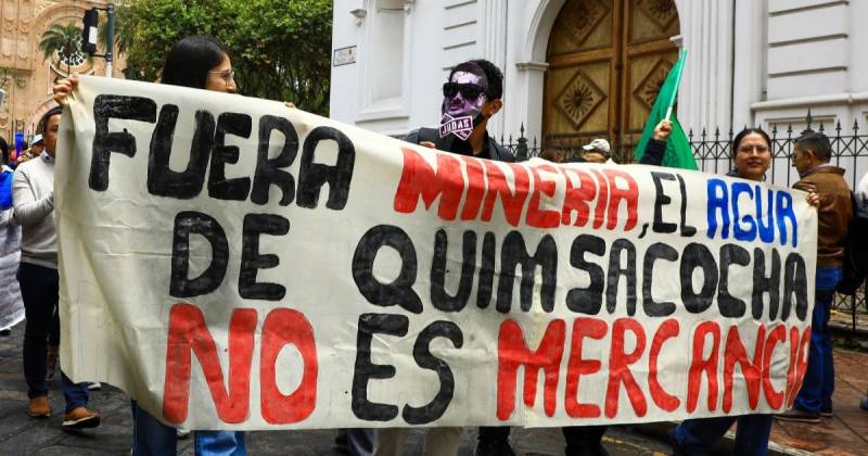 El 16 de septiembre, unas 100.000 personas marcharon en Cuenca contra el proyecto minero / Foto: EFE