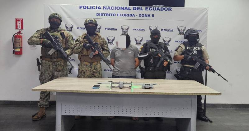 Según las primeras investigaciones, estas personas "iban a ser ejecutadas" / Foto: cortesía Armada del Ecuador