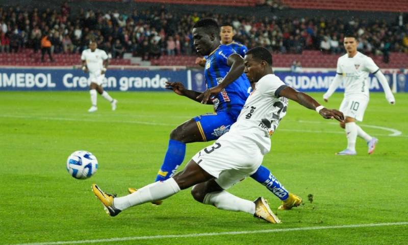 El cuadro universitario no tuvo problemas para superar al elenco manabita. El marcador final fue 4-0 / Foto: cortesía  LDU