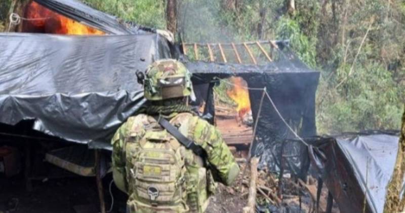 La destrucción de los campamentos afecta en unos dos millones de dólares a las estructuras delictivas / Foto: cortesía Ministerio de Defensa