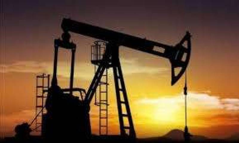 COMPLICACIÓN. La actividad petrolero sigue siendo la vase de la economía ecuatoriana. Foto: La Hora