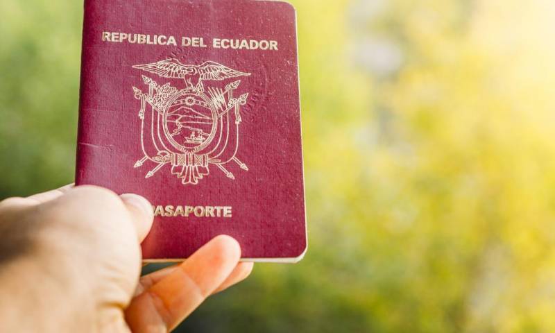 Cuánto cuesta y cómo renovar el pasaporte de Ecuador en 2022 / Foto: Shutterstock