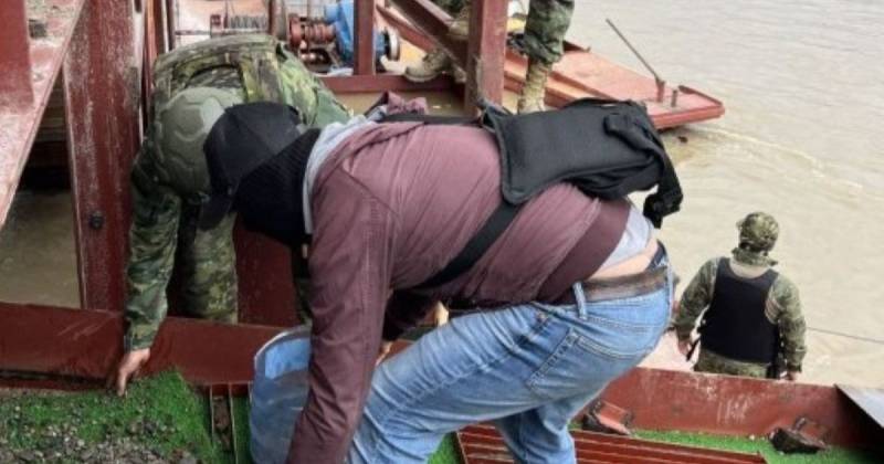 El operativo se llevó a cabo en el sector del río Nangaritza / Foto: cortesía Ejército ecuatoriano