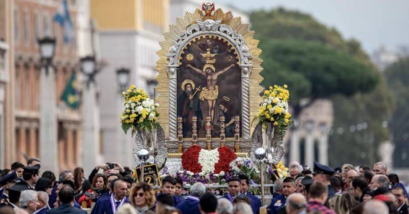 Esta manifestación de devoción religiosa conocida como la festividad del Señor de los Milagros es, sin duda, la más reconocida y multitudinaria del Perú./ Foto: cortesía