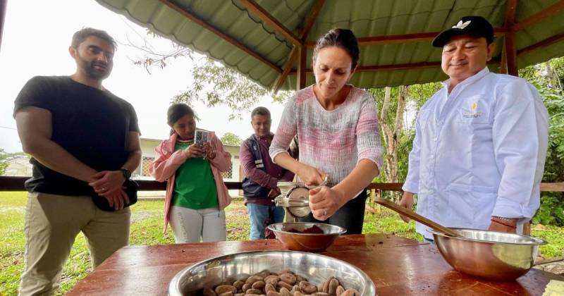 Delegados del Banco Mundial observaron el trabajo de organizaciones comunitarias de Napo / Foto: cortesía MAGP