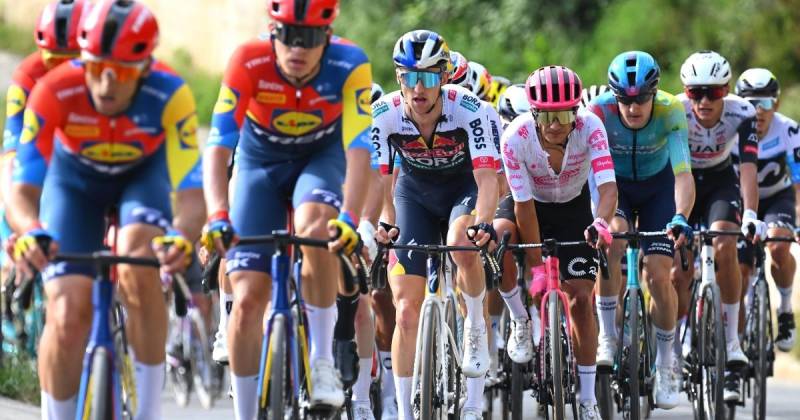 Richard Carapaz tuvo una gran primera etapa en el Giro de Italia / Foto: cortesía EF Education-EasyPost
