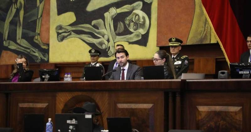 La ley permite al Registro Civil emitir nuevas identidades a funcionarios públicos para operaciones encubiertas / Foto: cortesía Asamblea Nacional