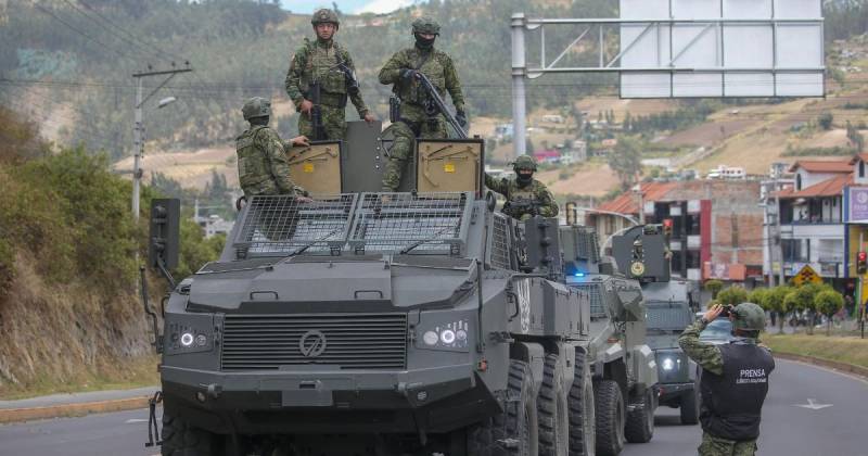 Los agentes fueron retenidos el miércoles por comuneros de la localidad de Nizag / Foto: EFE