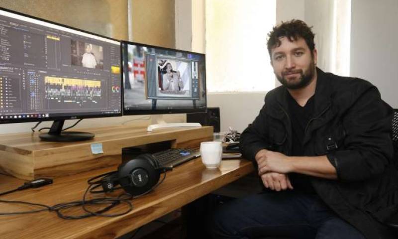 PROCESO. El joven realizador se dedicó nueve meses a esta tarea. Foto: La Hora