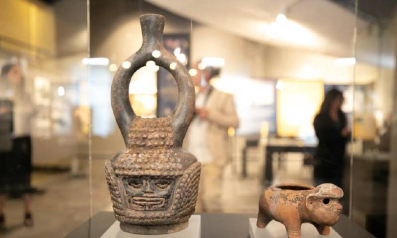 La vasija de la cultura Mayo Chinchipe descubierta en Palanda, contenía los restos más antiguos conocidos hasta ahora de cacao domesticado / Foto: cortesía Cancillería