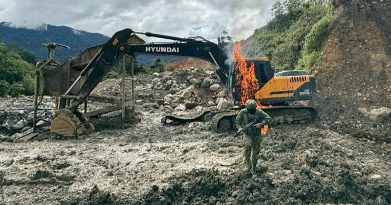 El personal encontrado en el área fue aprehendido y puesto a órdenes de la Policía Nacional / Foto: cortesía FF.AA.
