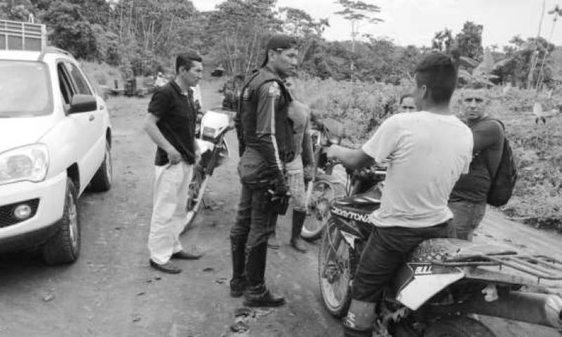 Acción. Un operativo policial de varias horas permitió localizar a las víctimas. Foto: La Hora