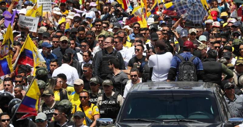 Durante la manifestación algunos de los ministros se pronunciaron en contra del tribunal constitucional / Foto: EFE