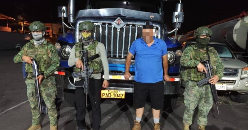 Un tanquero fue interceptado en la parroquia San Sebastián del Coca / Foto: cortesía Ejército