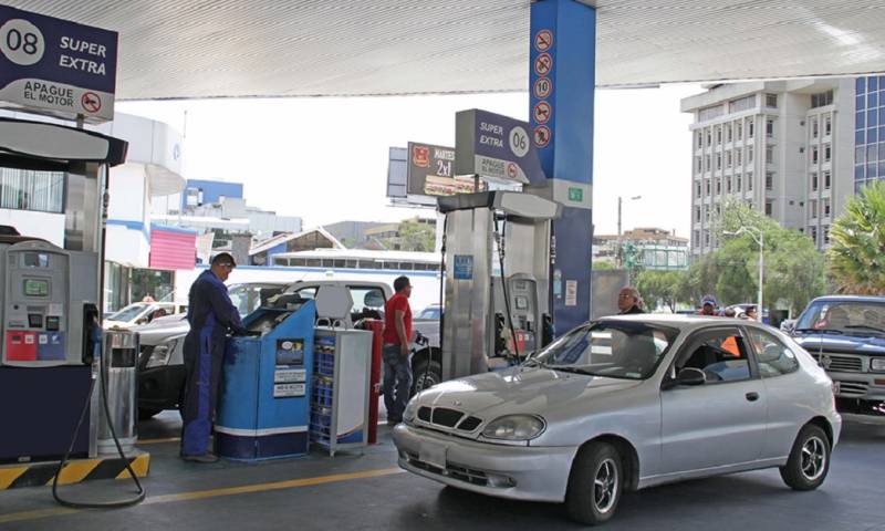 Precio de las gasolinas Extra y Ecopaís suben 8 centavos / Foto: Cortesía del Ministerio de Energía