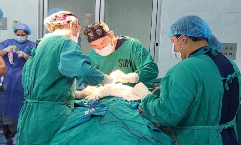 Hospital de Cuenca realizó reconstrucción craneal, mediante prótesis 3D personalizada / Foto: cortesía ministerio de Salud