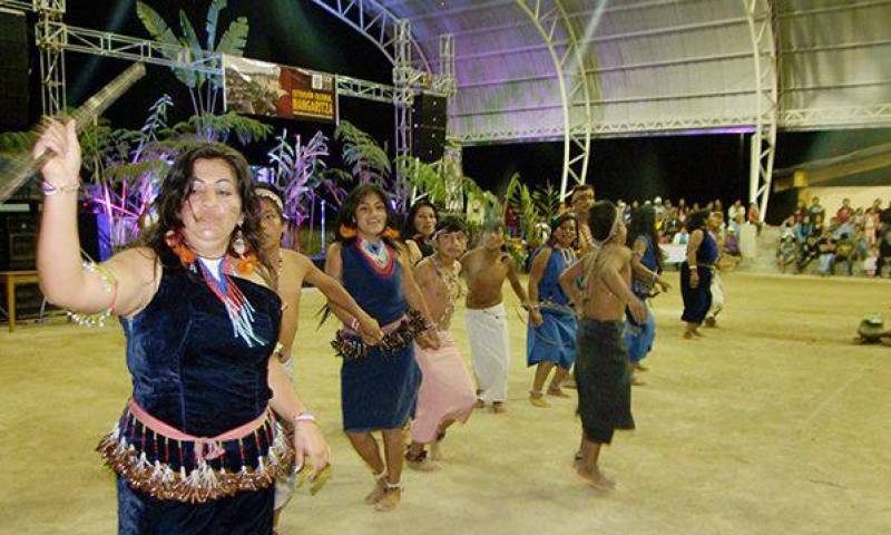El festival de danza terminó con el triunfo del grupo de la comunidad shuar Santa Elena. Foto: El Universo
