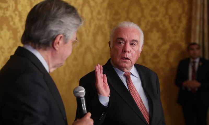 Santos es abogado y posee trayectoria en el sector tanto en el ámbito público y privado / Foto: cortesía Secretaría General de Comunicación de la Presidencia