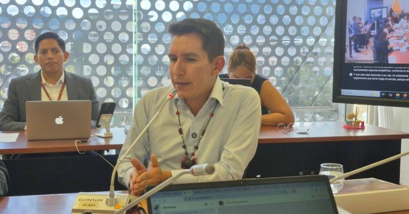 André Granda, prefecto de Pastaza, compareció a la Asamblea Nacional / Foto: cortesía Comisión de Régimen Económico