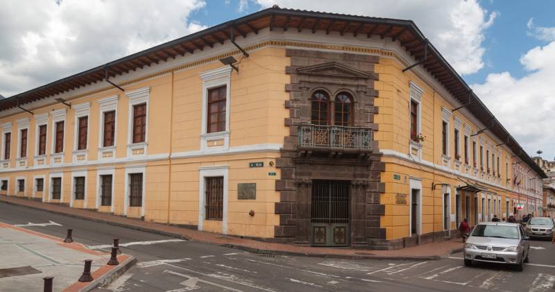 ¿Hasta qué hora es el Pico y placa en Quito? Desde las 6:00 hasta las 9:30 y de las 16:00 a las 20:00 / Foto: Shutterstock