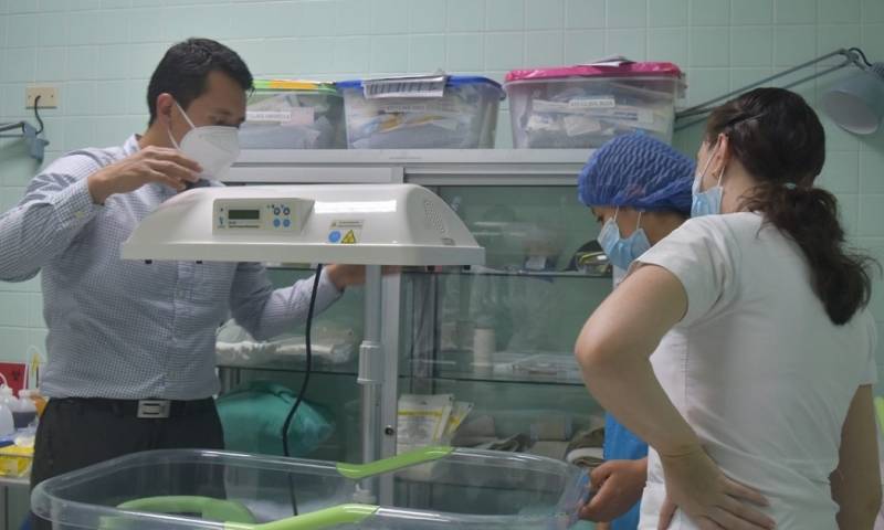 Con una inversión de $ 118.821,82, el ministerio de Salud Pública, entregó equipos biomédicos a los Hospitales Básicos: Quito Méndez y General Plaza / Foto: cortesía ministerio de Salud