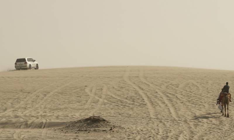 La temporada invernal en el desierto, conocida por los locales como el Al Enna, arranca precisamente durante la competición / Foto: EFE