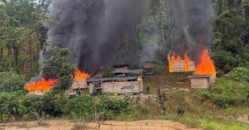 Las operaciones militares contra la minería ilegal se han intensificado en los últimos meses en Ecuador / Foto: cortesía Ejército ecuatoriano