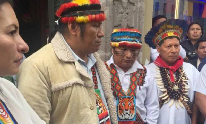 Un grupo de indígenas amazónicos buscan que el Gobierno Nacional legalice el nombramiento de Marlon Vargas, como presidente de la Confeniae. Foto: El Comercio